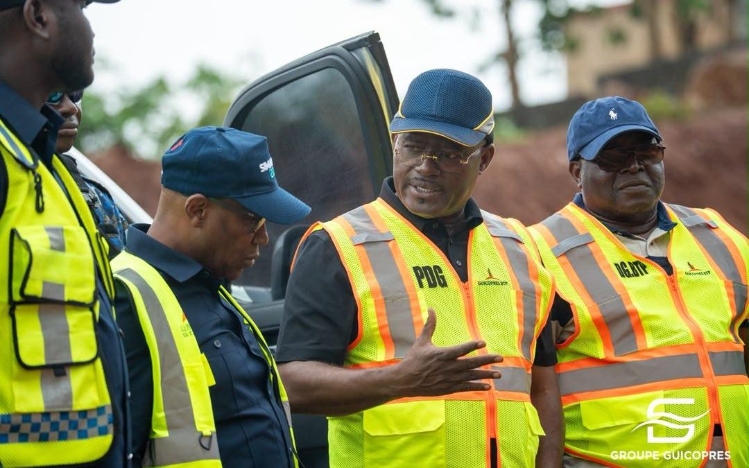 Le Ministre des Infrastructures et des Travaux Publics, M. Facinet Sylla, en visite sur le chantier Kagbelen–Kouriah